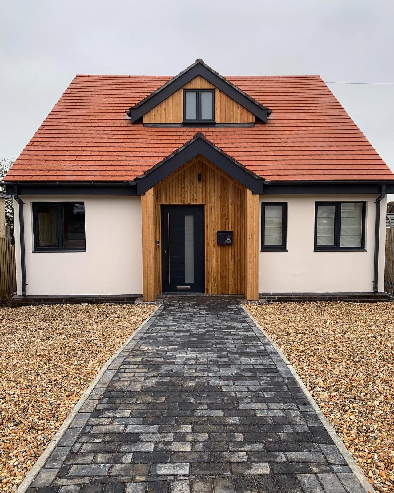Chalet-style new build in Porchester, Hampshire